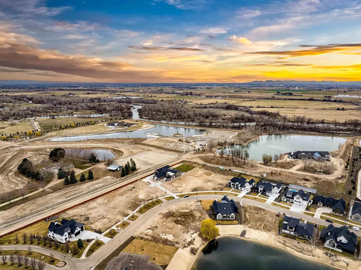 21439 Salmon Falls, Star, ID 83669 - Image #1