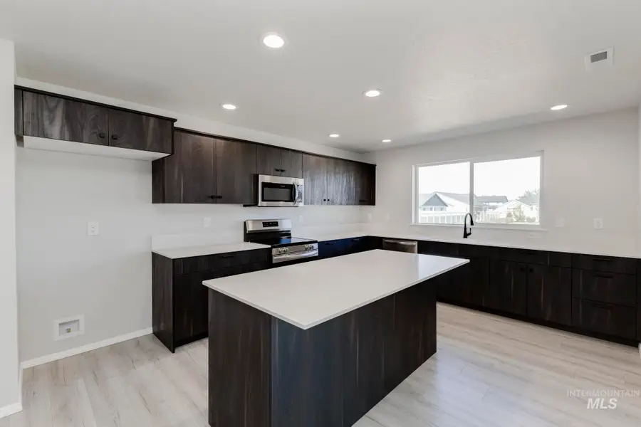 4915 Blue Silver St, Caldwell, ID 83605 - Image #3