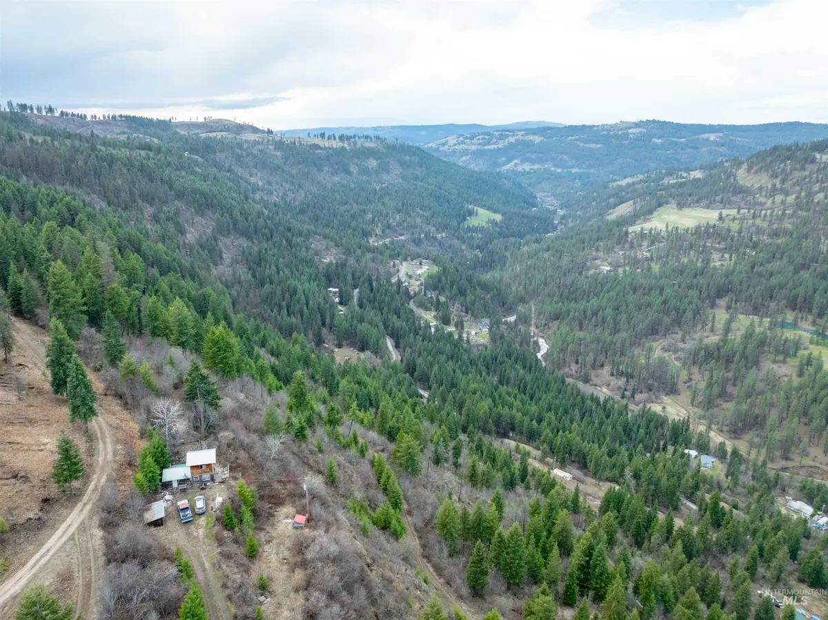 751 Wilderness Dr, Orofino, ID 83544 - Image #1