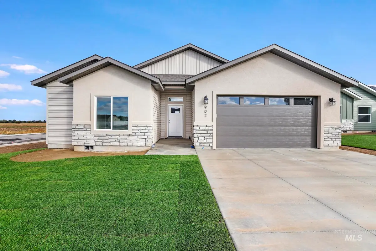 902 23rd Ave E, Jerome, ID 83338 - Image #1