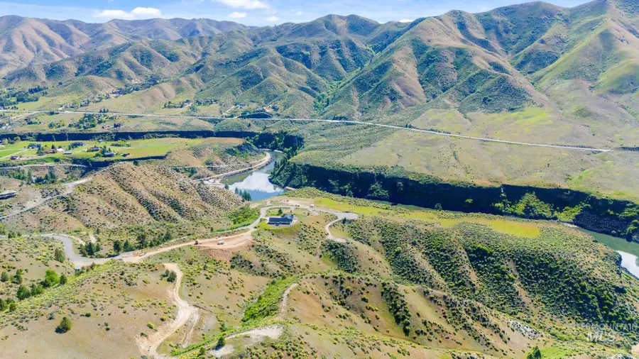 36 Robie Springs Rd, Boise, ID 83716 - Image #2