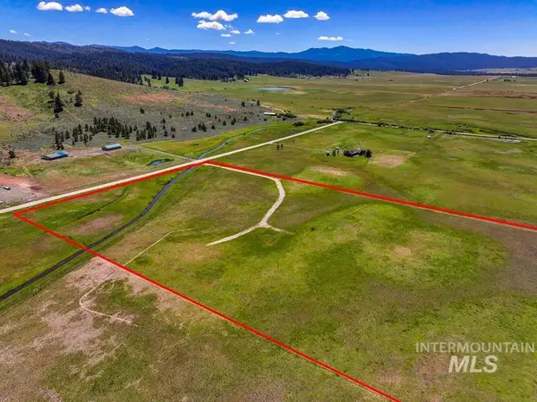 13229 Finlandia, Donnelly, ID 83615