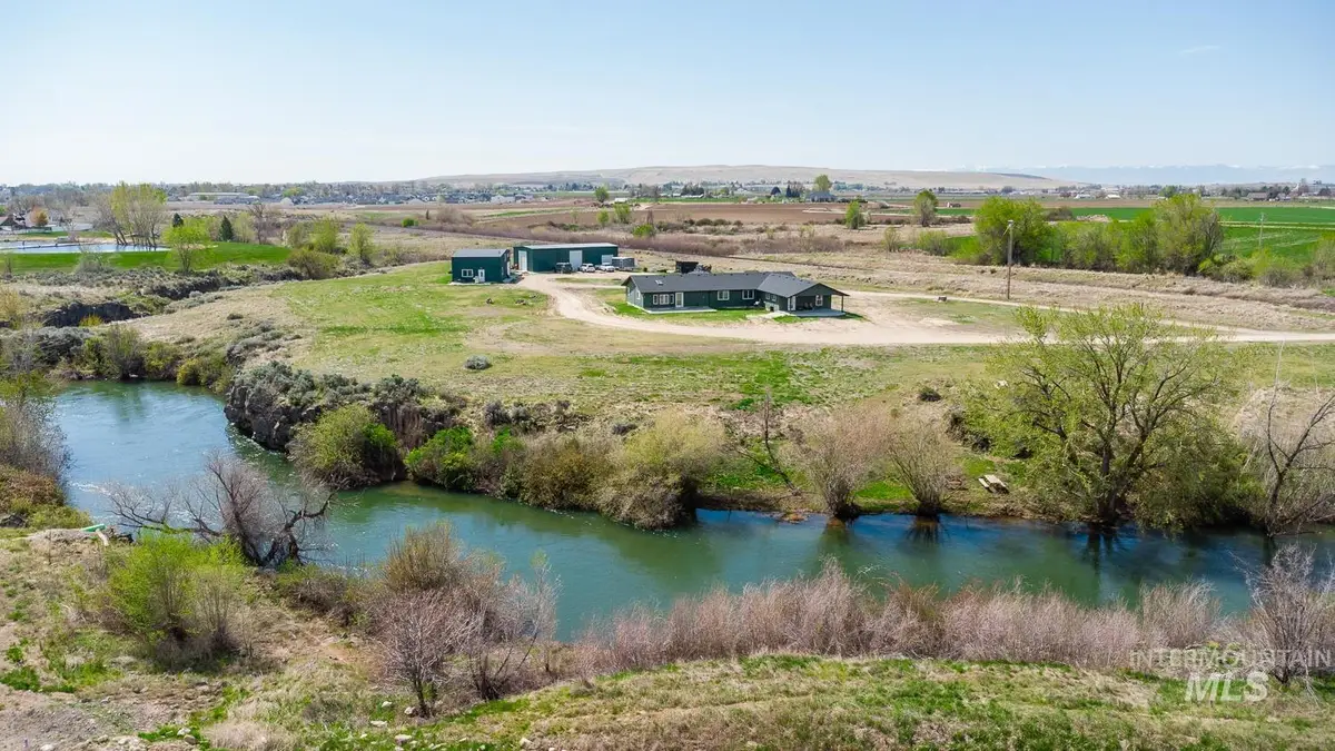 1300 N Big Tree Ln, Kuna, ID 83634 - #1