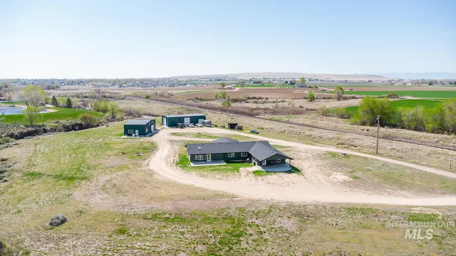 1300 N Big Tree Ln, Kuna, ID 83634 - #2