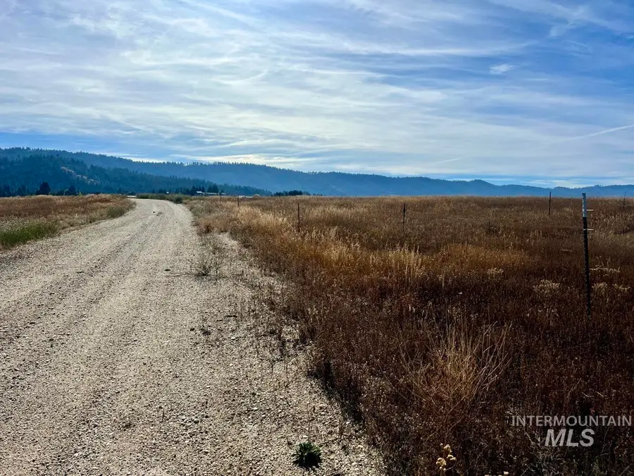 L10 Philadelphia Lane, Cascade, ID 83611 - Image #2