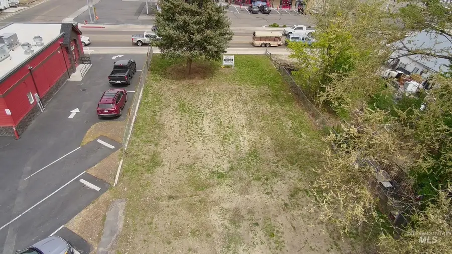 8 E Main St, Middleton, ID 83644 - Image #2