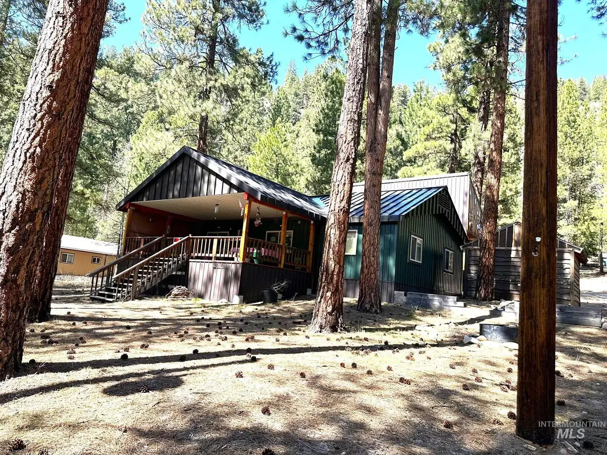 46 Aspen Way, Lowman, ID 83637 - Image #1