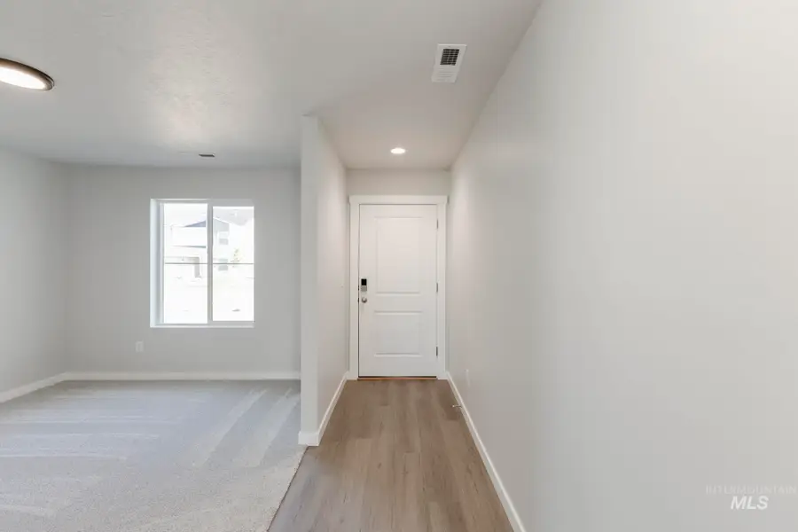 5289 E Grizzly St, Nampa, ID 83687 - Image #3