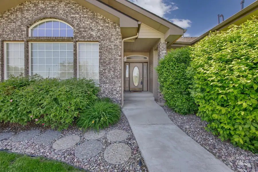 49 NW 19th St, Ontario, OR 97914 - Image #3