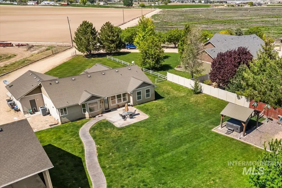 19250 Quarter Mile Ln, Caldwell, ID 83607 - Image #3