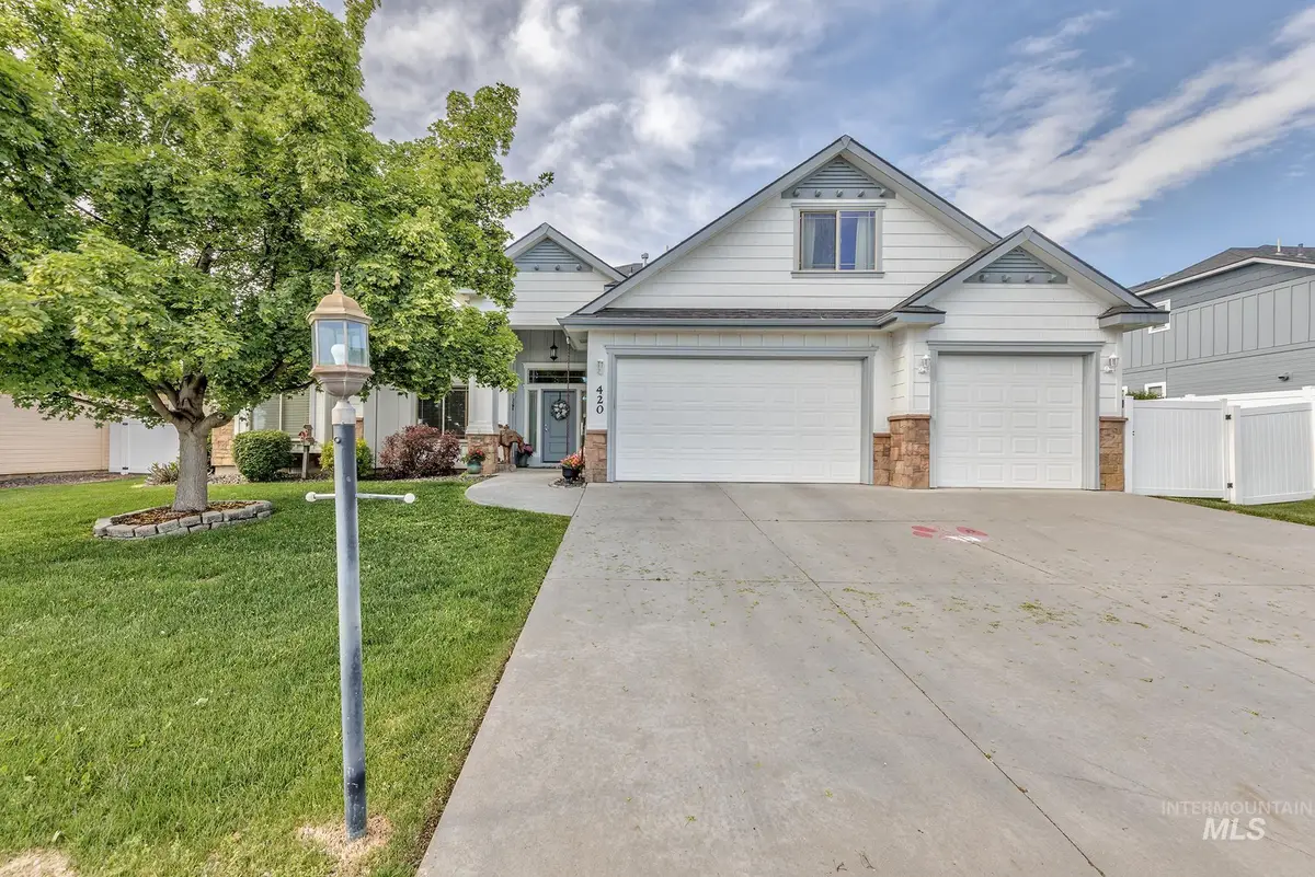 420 W Indianhead Rd, Weiser, ID 83672 - Image #1