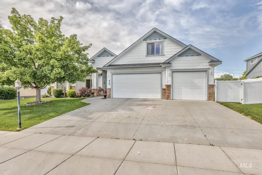 420 W Indianhead Rd, Weiser, ID 83672 - Image #2