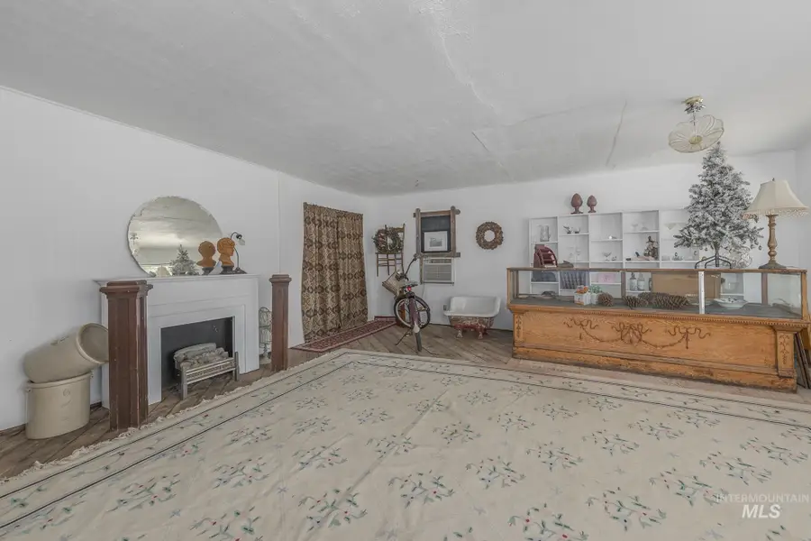 303 Illinois Ave, Council, ID 83612 - Image #3