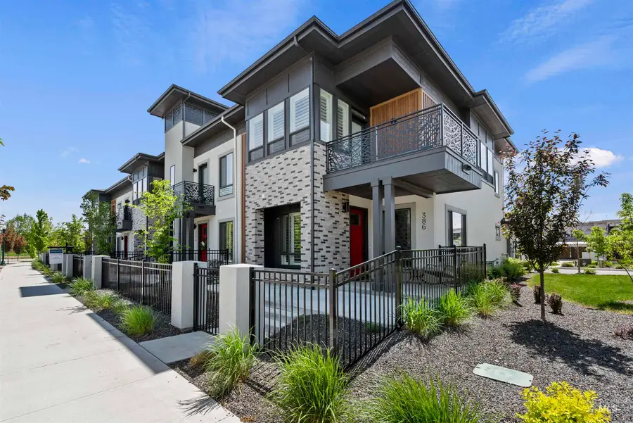 386 E Presidio Ln, Eagle, ID 83616 - Image #3