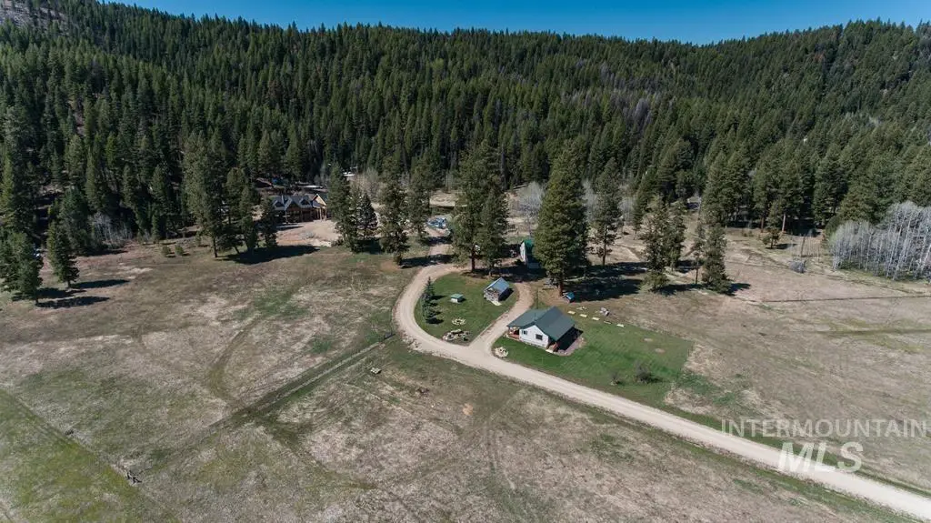 31/33 Bacon Creek Rd, Cascade, ID 83611 - Image #1