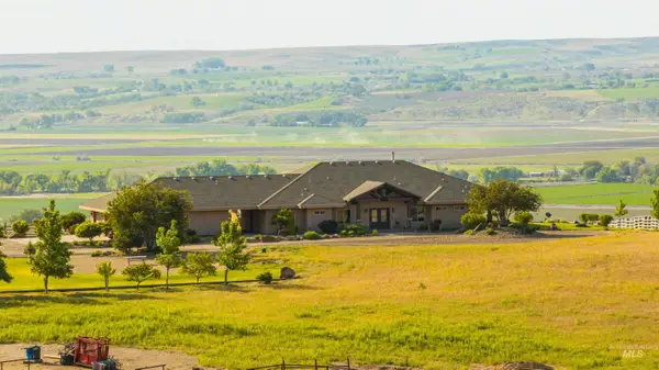 1270 Hillcrest Dr., Vale, OR 97918