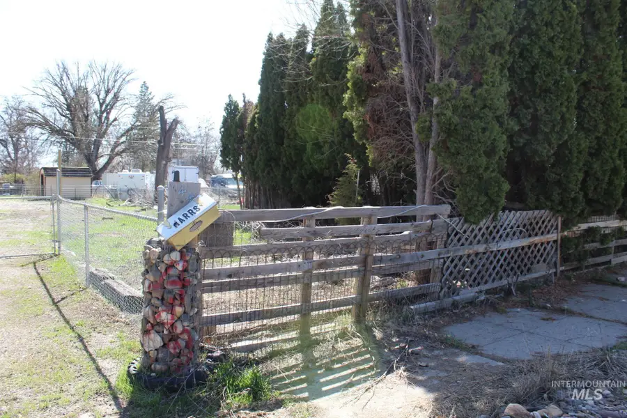 449 E Commercial, Weiser, ID 83672 - Image #3