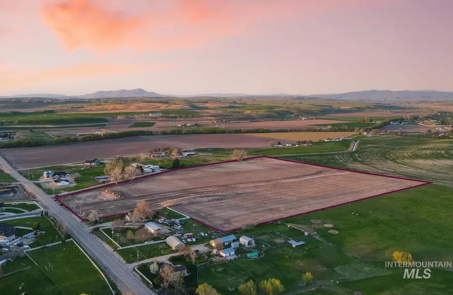 8769 Kemp Road, Middleton, ID 83644 - Image #2