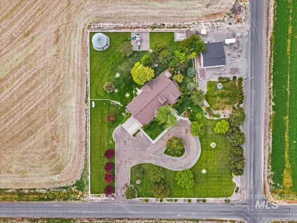 1801 E 3900 N, Buhl, ID 83316