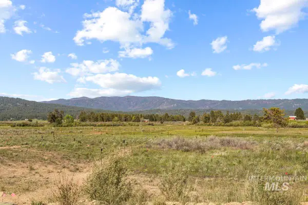 L14 B2 River Bank Drive, Cascade, ID 83611