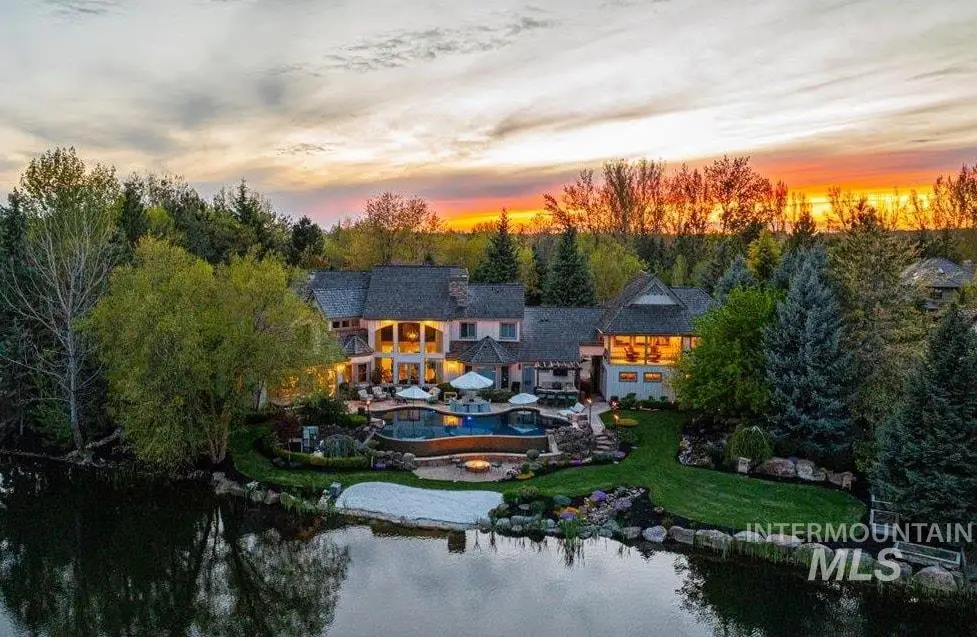 1122 W Two Rivers Lane, Eagle, ID 83616 - Image #1