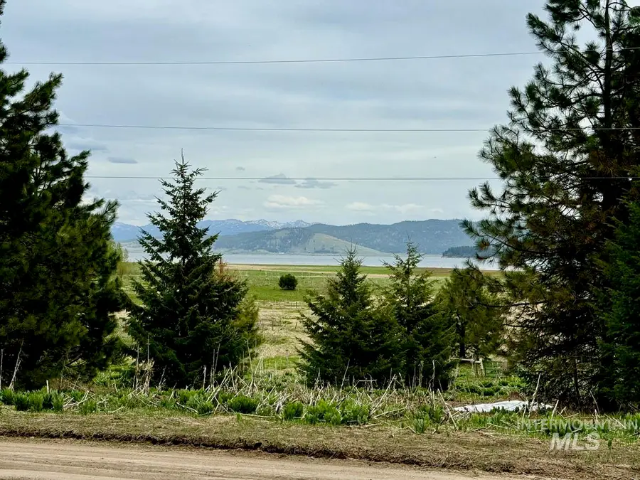 1457 West Mountain Road, Donnelly, ID 83615 - Image #2