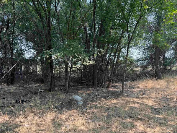 300 E 3rd, Burley, ID 83318