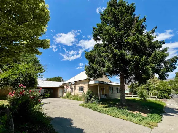 1334 Mccarroll St, Clarkston, WA 99403