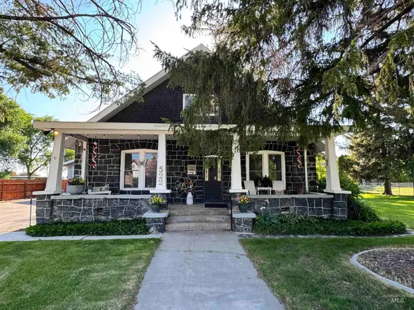 522 North Apple Street, Shoshone, ID 83352