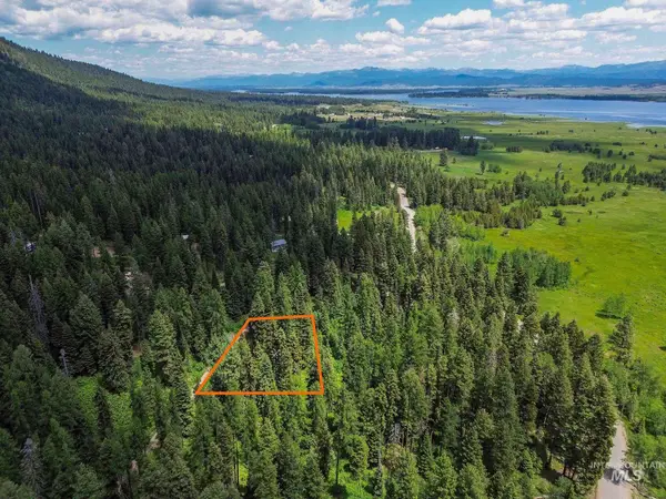 1714 Grouse Trail, Donnelly, ID 83615