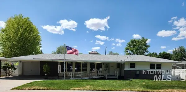 855 N 9th East, Mountain Home, ID 83647