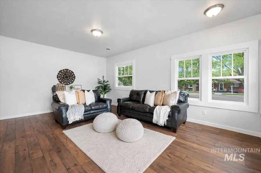 1704 Blaine, Caldwell, ID 83605 - Image #2