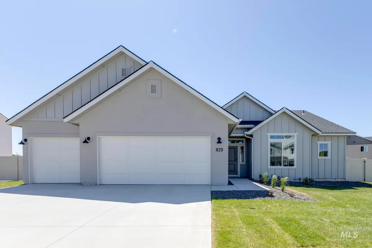 829 E Perjue Basin Dr, Nampa, ID 83686 - Image #1