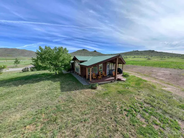 1077 E 200 N, Fairfield, ID 83327