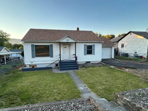 1811 17th Avenue, Lewiston, ID 83501