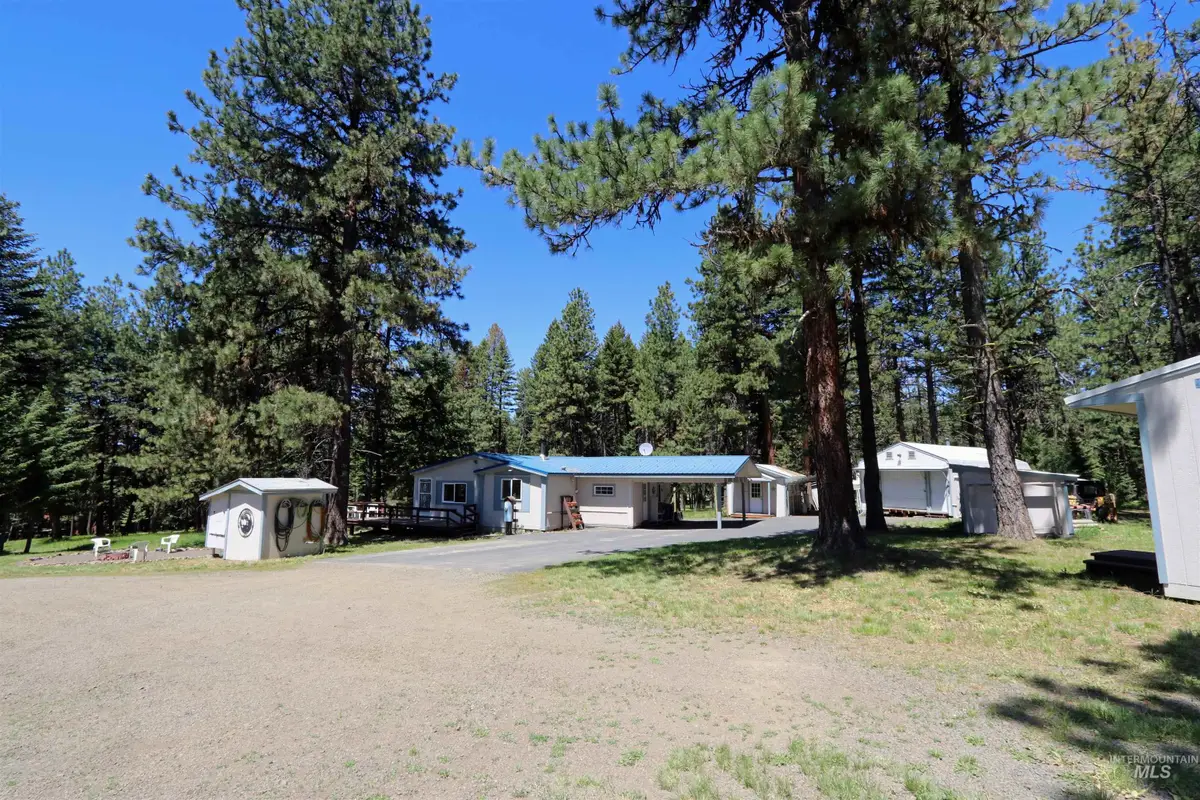 43529 Yellow Pine Ave, Winchester, ID 83555 - Image #1