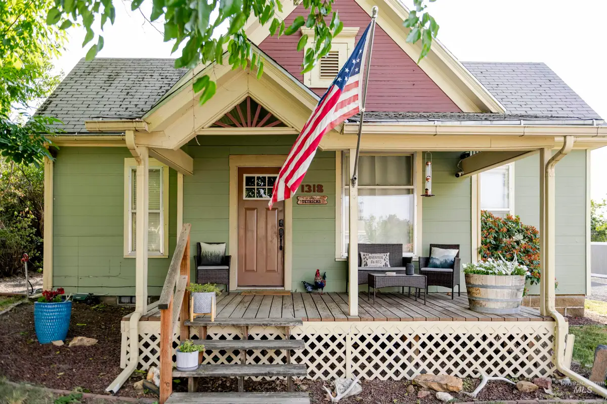 1318 Mccarroll Street, Clarkston, WA 99403 - Image #1