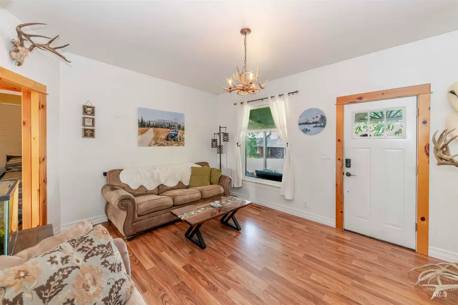 1318 Mccarroll Street, Clarkston, WA 99403 - Image #2