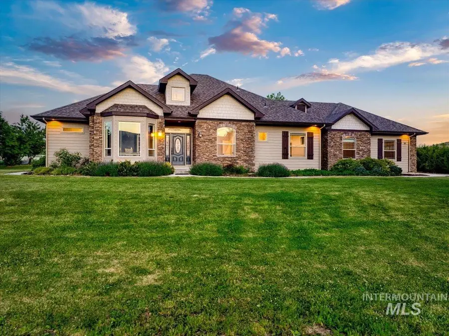 26 Hill Creek Road, Horseshoe Bend, ID 83629 - Image #2