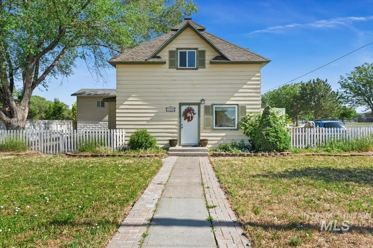 1390 E 6th St, Mountain Home, ID 83647 - Image #1