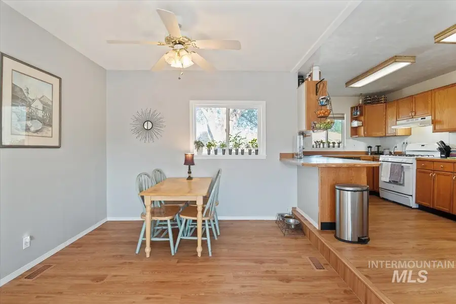 1390 E 6th St, Mountain Home, ID 83647 - Image #3