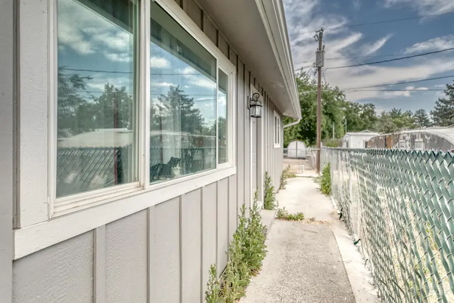 650/652 NW 6th St, Ontario, OR 97914 - Image #2