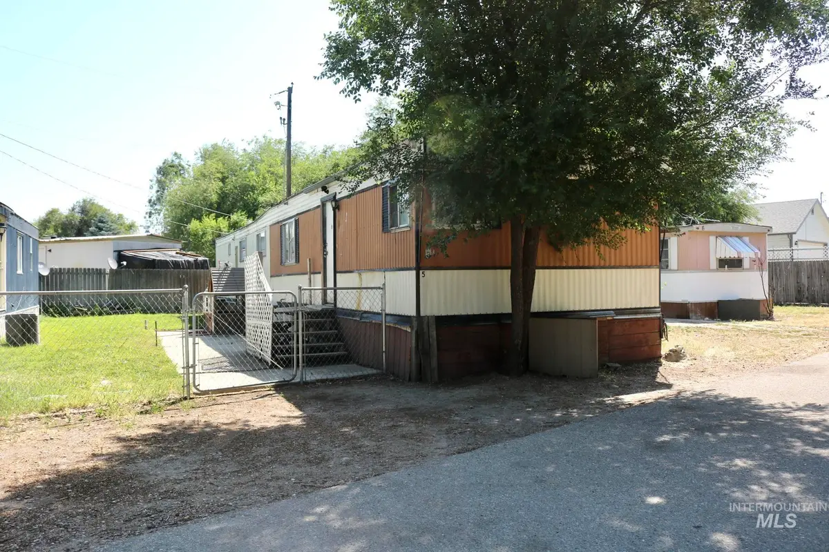 415 E 44th #5, Garden City, ID 83614 - Image #1