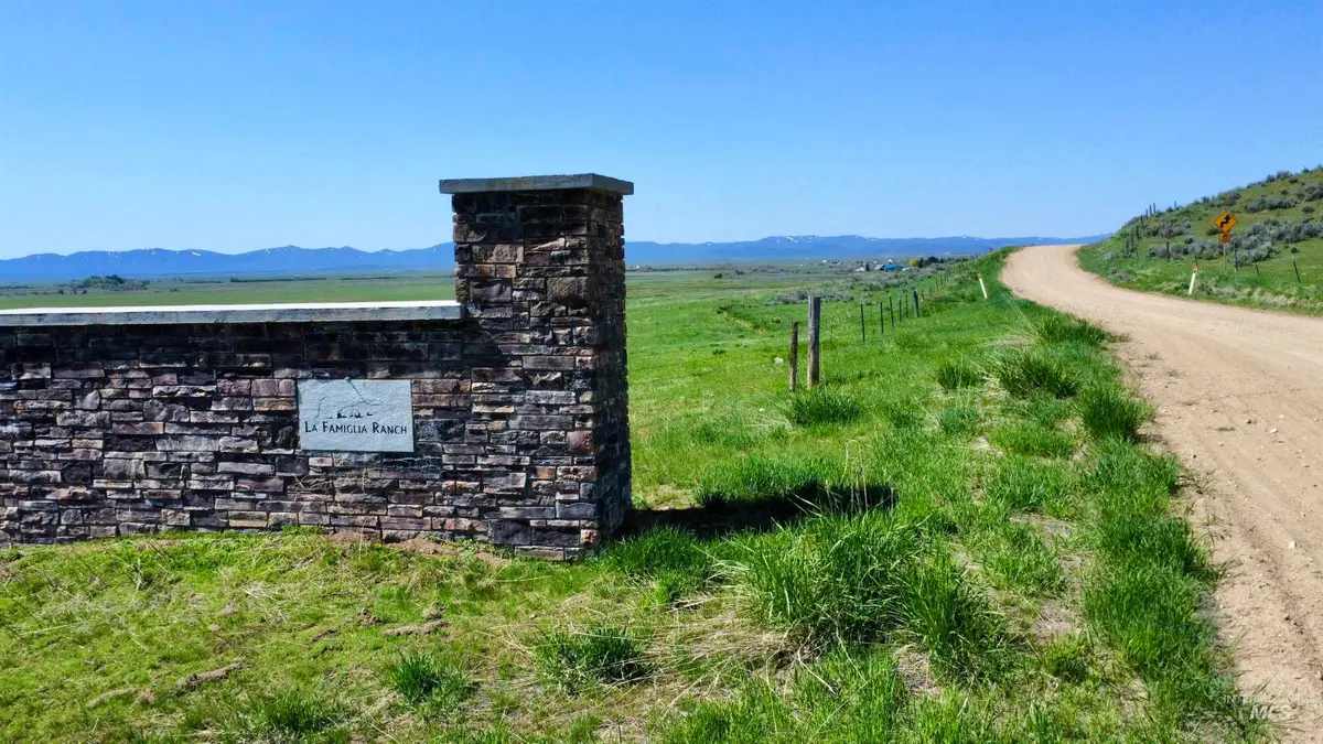 219 W 425 N, Fairfield, ID 83327 - Image #1