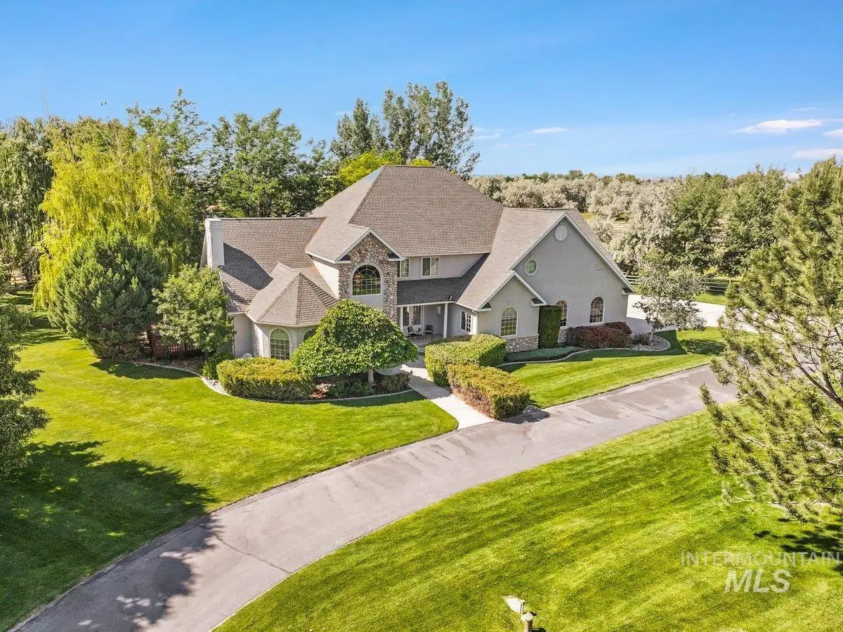 3283 Willow Cir, Twin Falls, ID 83301 - #1