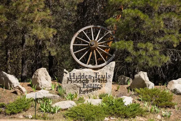 63 Price Loop, Cascade, ID 83611