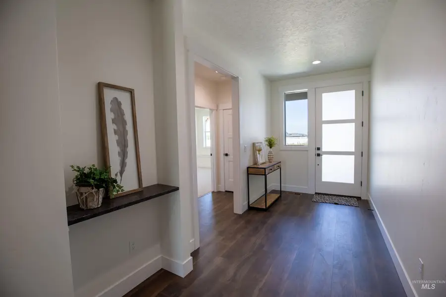 173 E Jarvis St, Meridian, ID 83642 - Image #2