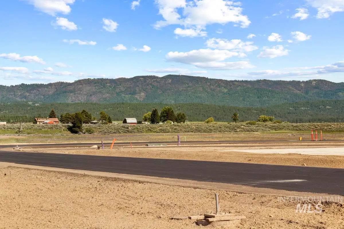 L4 B2 Lazy River Street, Cascade, ID 83611 - Image #1