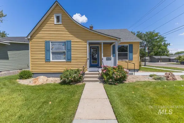 1123 Blaine St, Caldwell, ID 83605