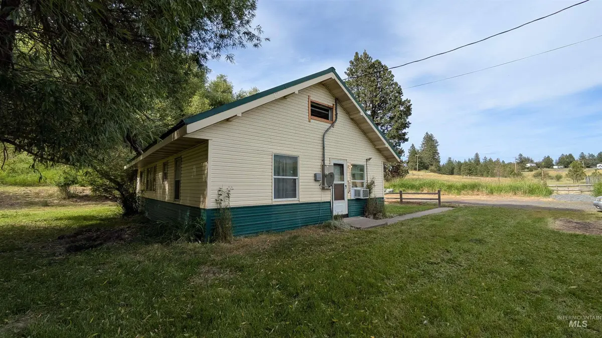 3700 Highway 8 East, Troy, ID 83871 - Image #1